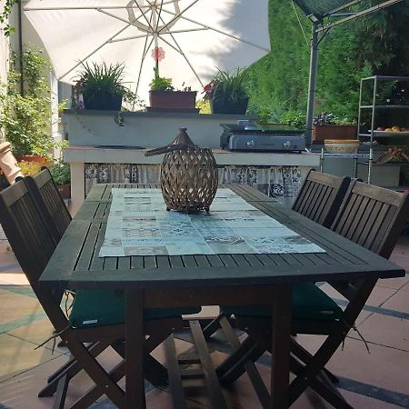 La Terrazza Sui Vigneti-Rovescala Bed & Breakfast San Damiano al Colle Dış mekan fotoğraf