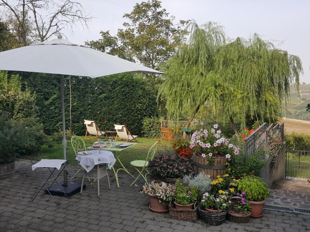 La Terrazza Sui Vigneti-Rovescala Bed & Breakfast San Damiano al Colle Dış mekan fotoğraf