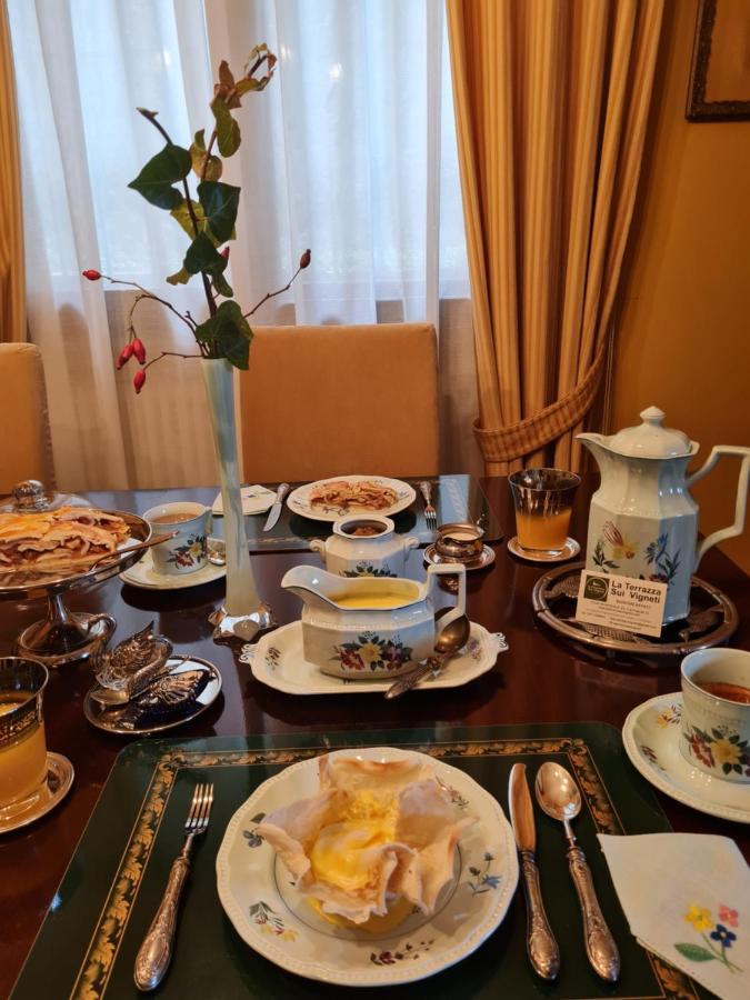 La Terrazza Sui Vigneti-Rovescala Bed & Breakfast San Damiano al Colle Dış mekan fotoğraf