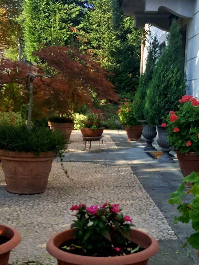La Terrazza Sui Vigneti-Rovescala Bed & Breakfast San Damiano al Colle Dış mekan fotoğraf