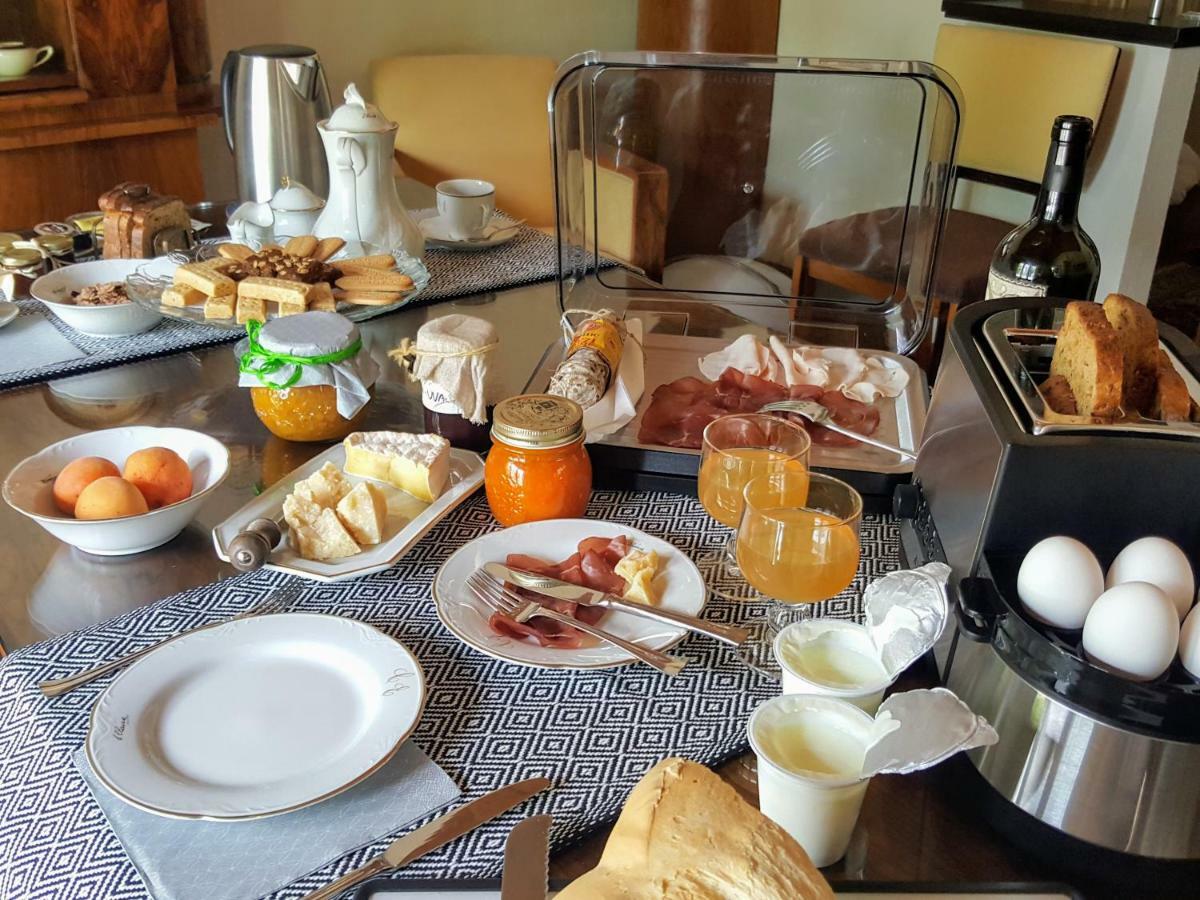 La Terrazza Sui Vigneti-Rovescala Bed & Breakfast San Damiano al Colle Dış mekan fotoğraf