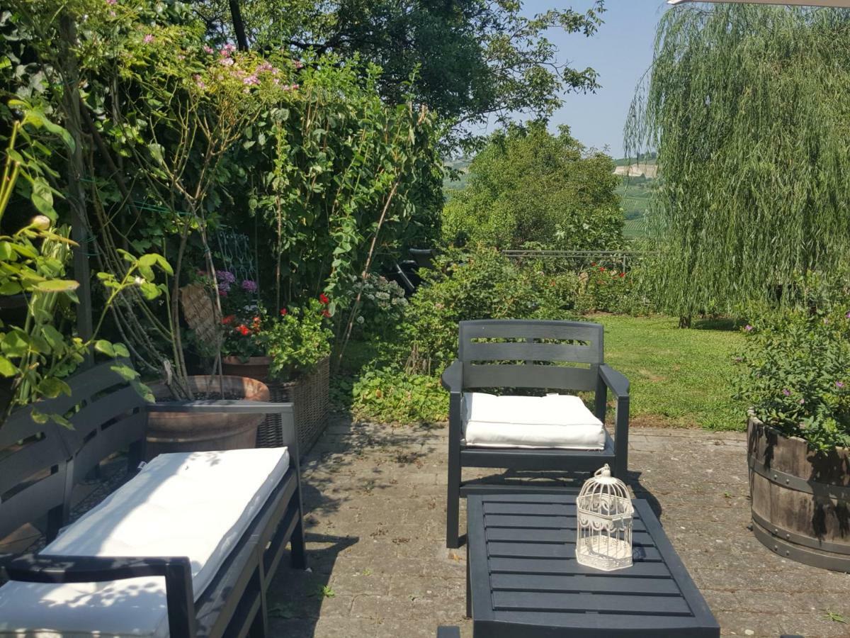 La Terrazza Sui Vigneti-Rovescala Bed & Breakfast San Damiano al Colle Dış mekan fotoğraf
